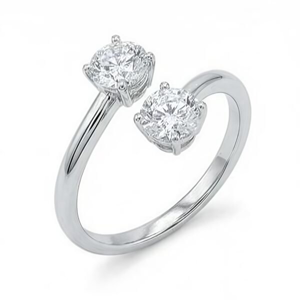 110-07: Two 0.5ct*2 center stones, Color D, Clarity VS1; Round-Cut lab-grown diamond ring with four-prong setting; Elegant light luxury design; Ideal for proposals and engagements.